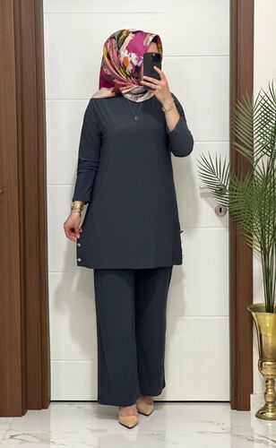 7045 K 110 GRİ sandy kumaş düğmelı TUNİK PANTOLON TAKIM büyük beden yeni sezon